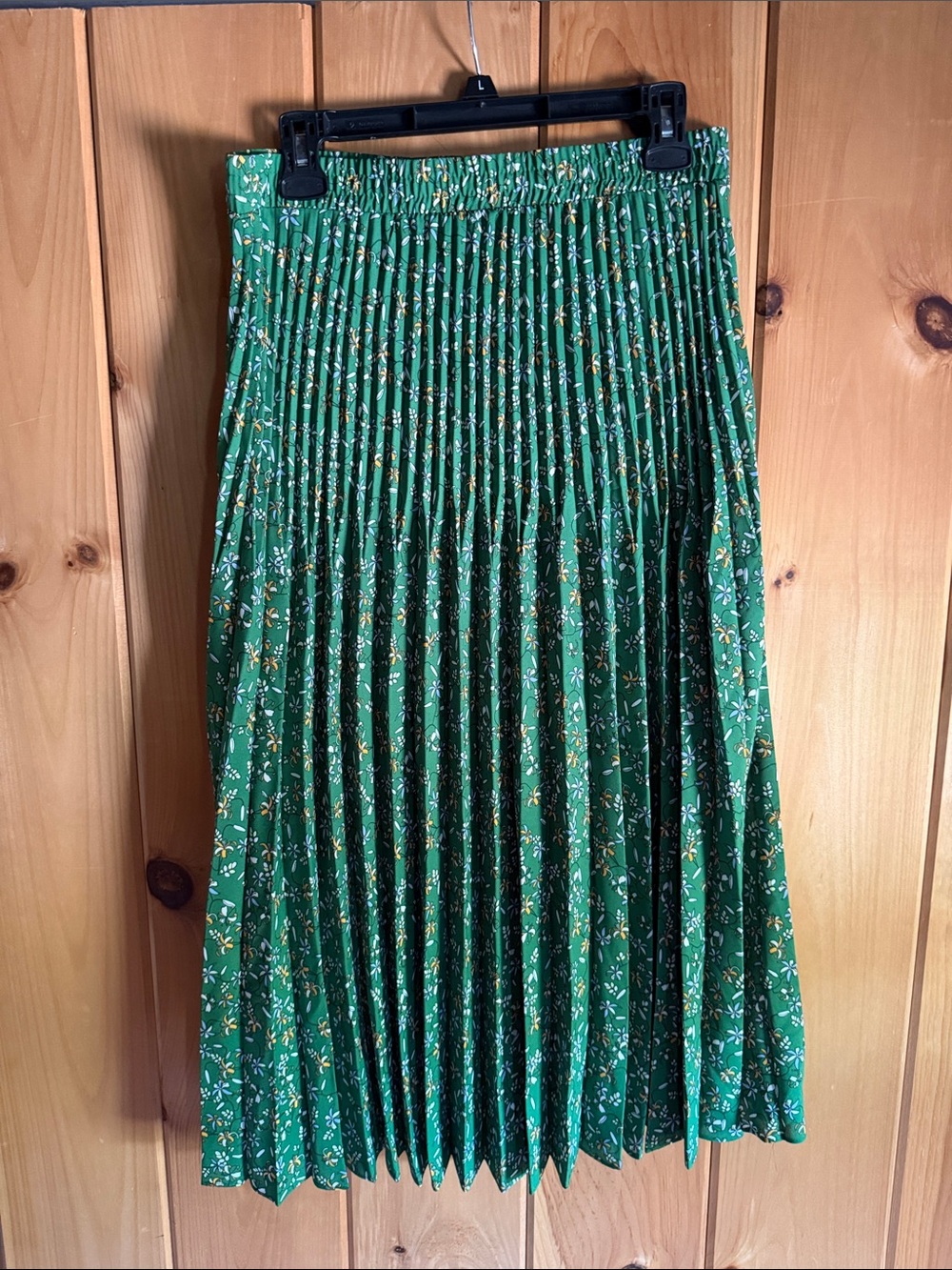 Max Studio Green Floral Pleated Midi Skirt